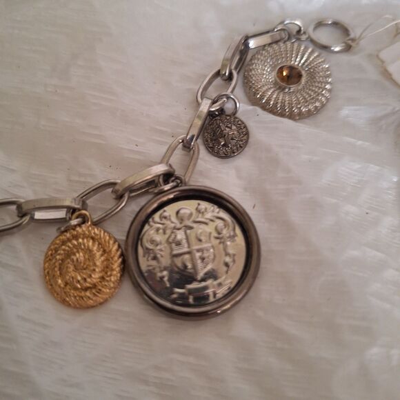 A Nine West Women's Charm Bracelet Boho Tri-Tone Rhinestone Dangle Casual NWT - Picture 7 of 11